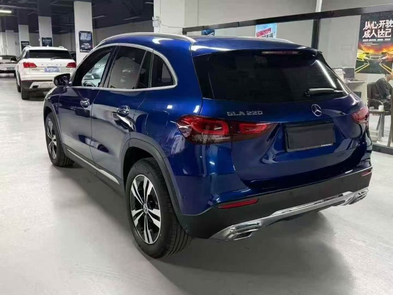 徐州24年奔驰GLA4