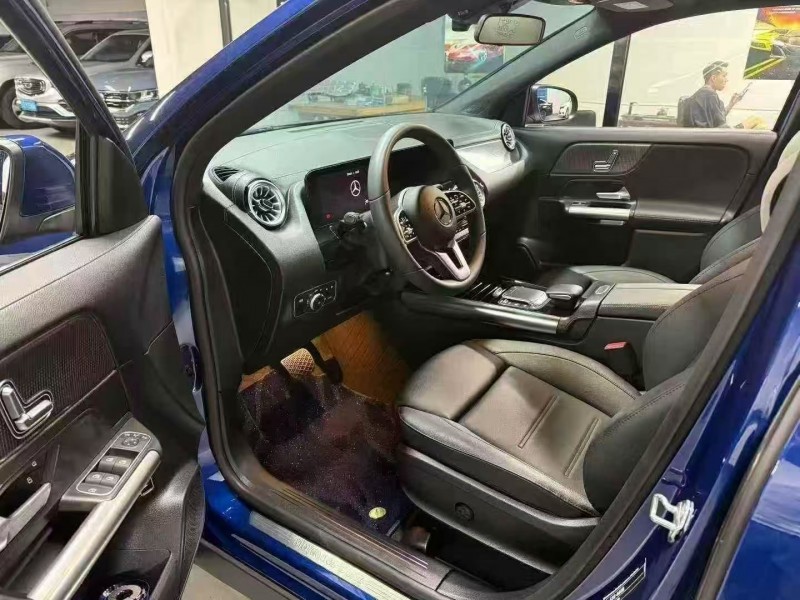 徐州24年奔驰GLA7