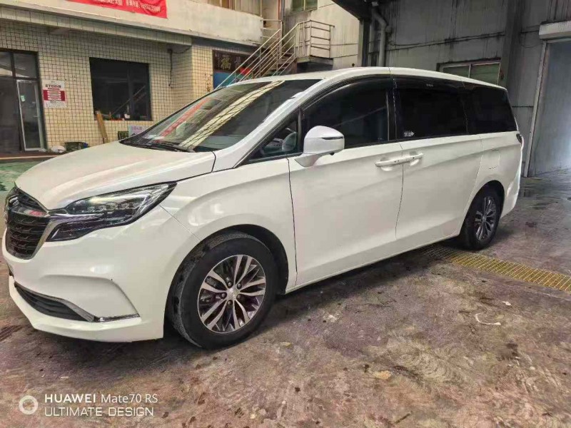 保定20年别克GL82