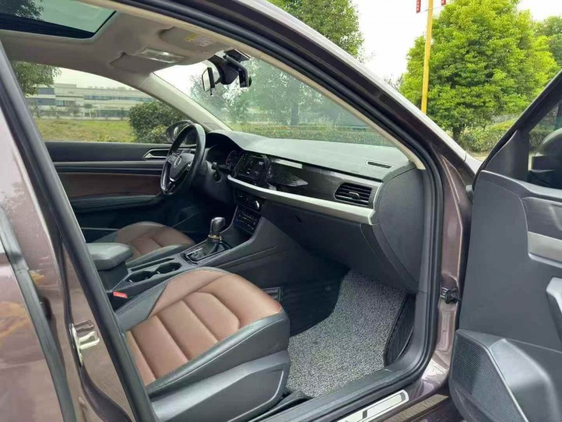 连云港20年大众朗逸4