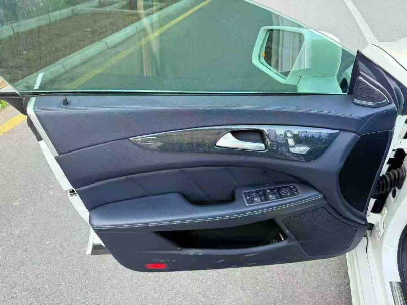 沈阳17年奔驰CLS3