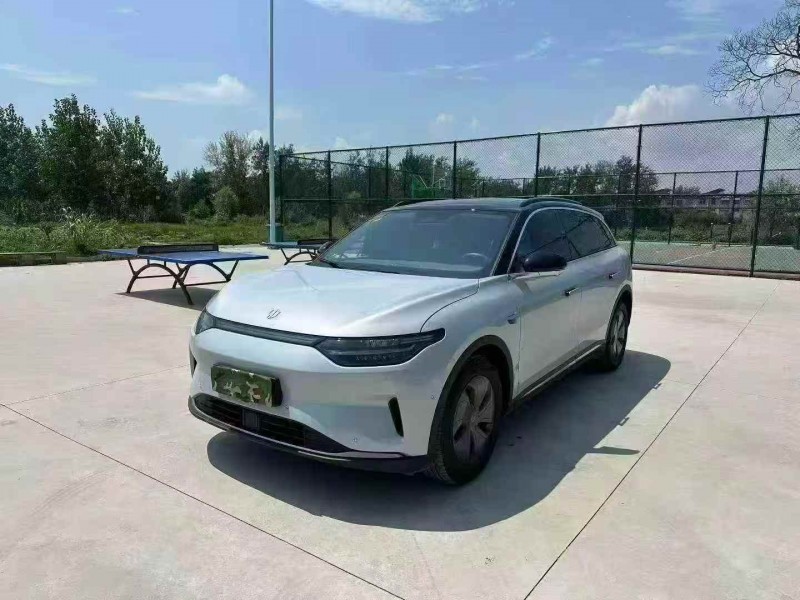 徐州22年零跑汽车C112