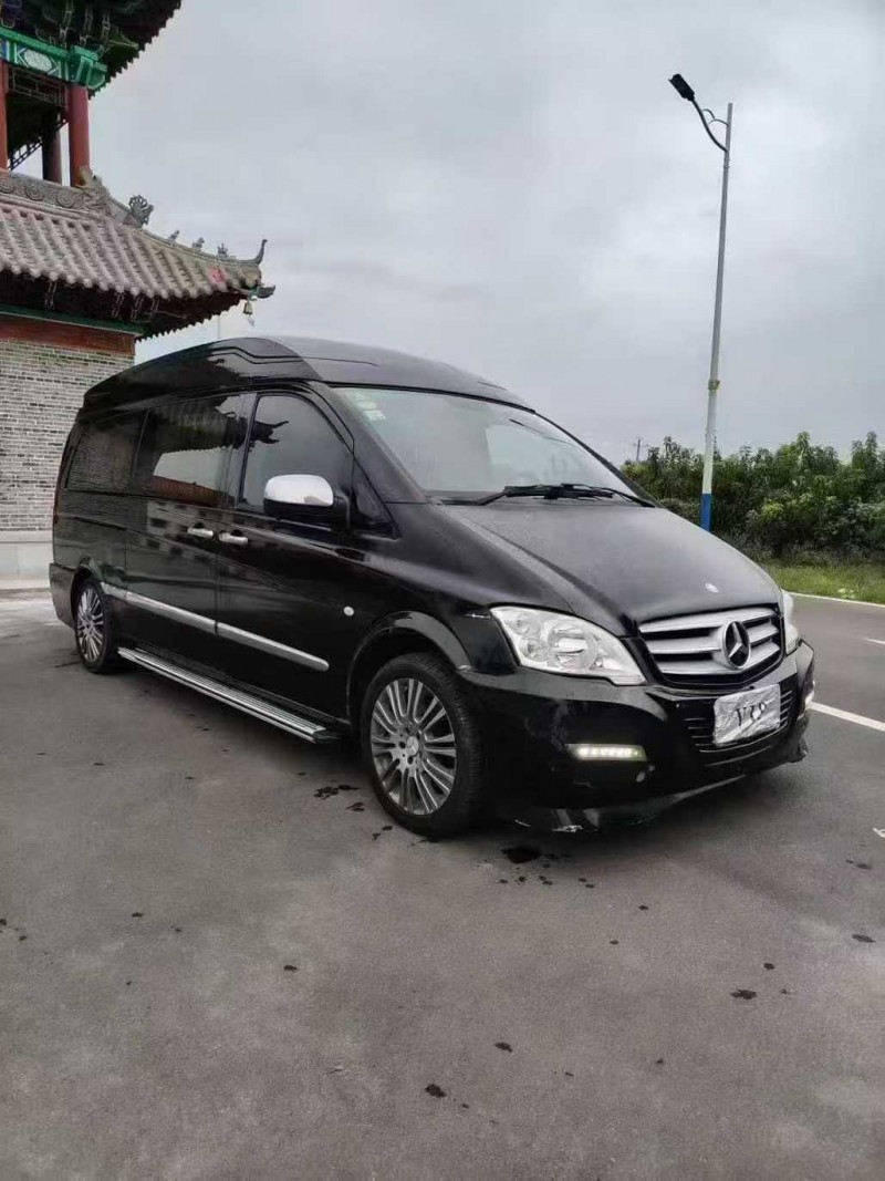 大同17年奔驰威霆2