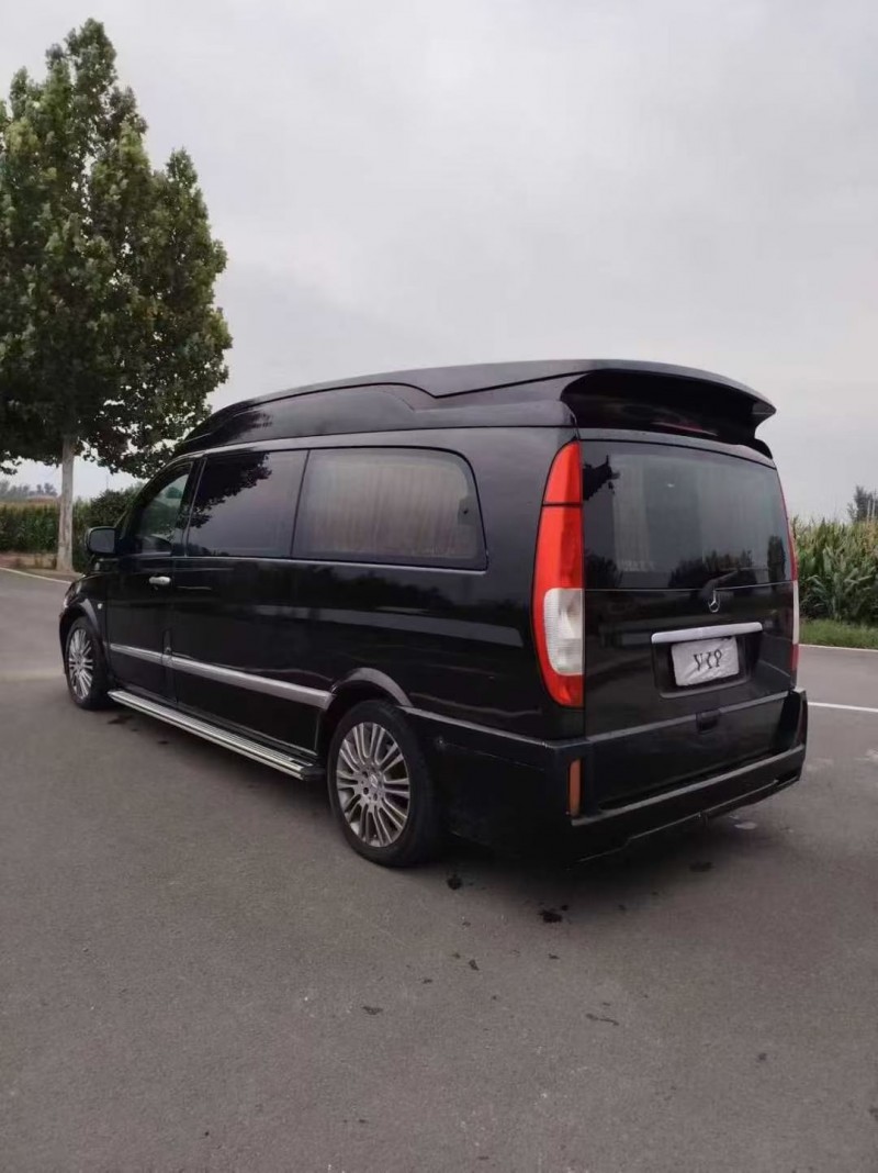 大同17年奔驰威霆7