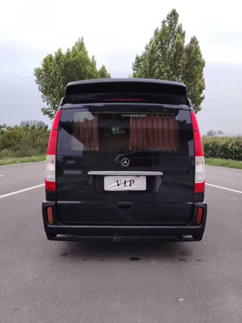 大同17年奔驰威霆8