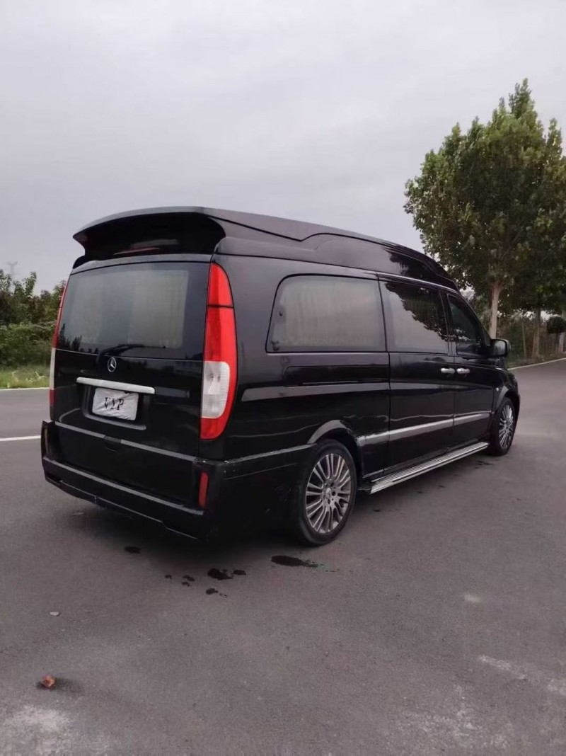 大同17年奔驰威霆9