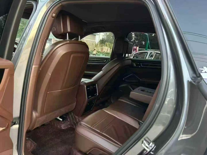 徐州19年保时捷卡宴7