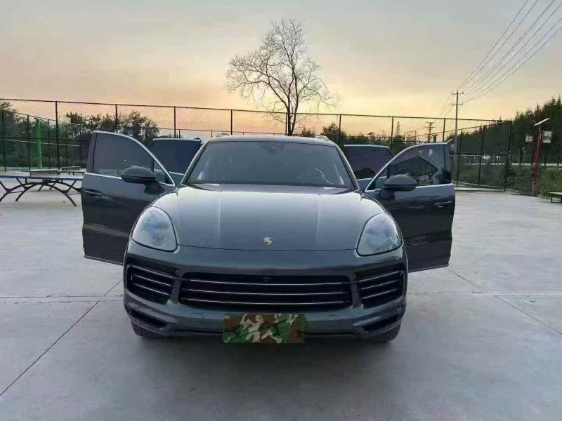 徐州19年保时捷卡宴8