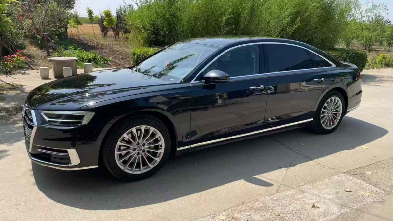 保定19年奥迪A8L3