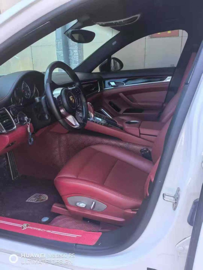保定13年保时捷帕拉梅拉7