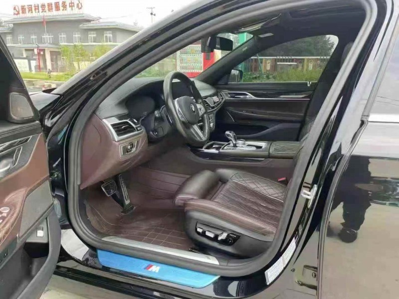 徐州20年宝马7系3