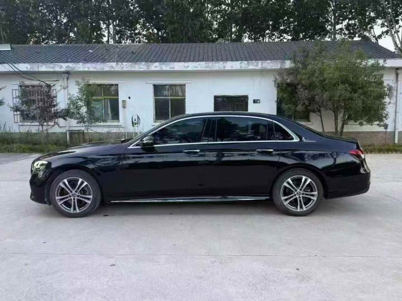 平顶山21年奔驰E8