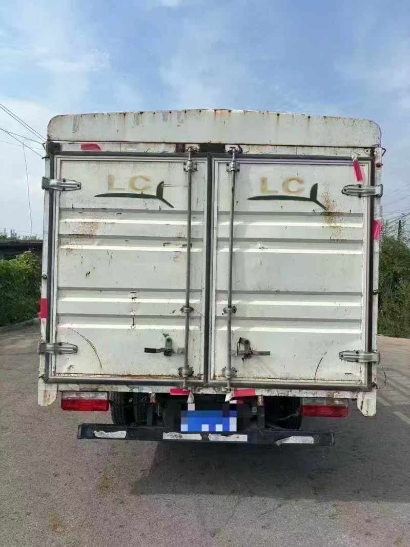 淄博22年东风多利卡7