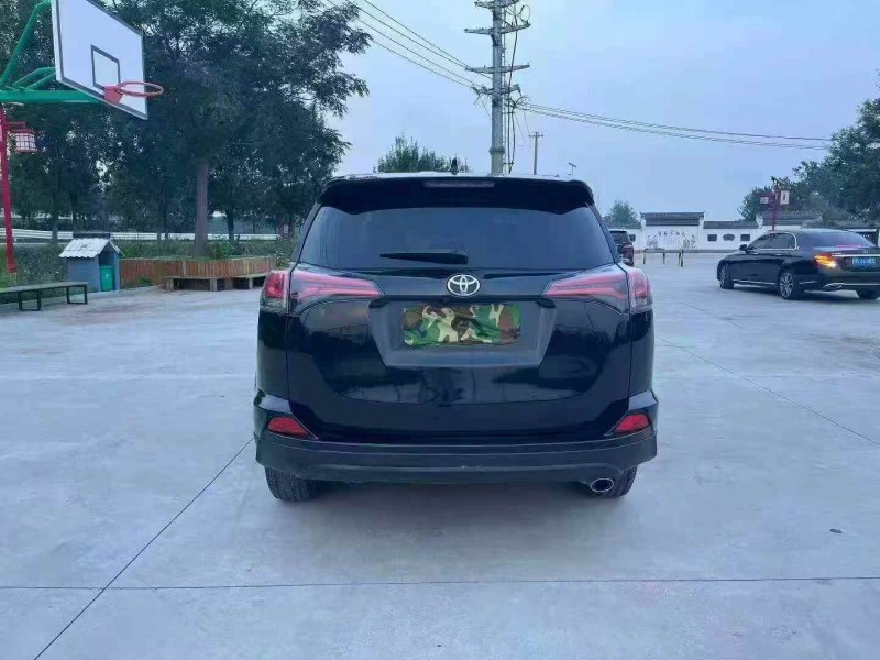 徐州19年丰田RAV49