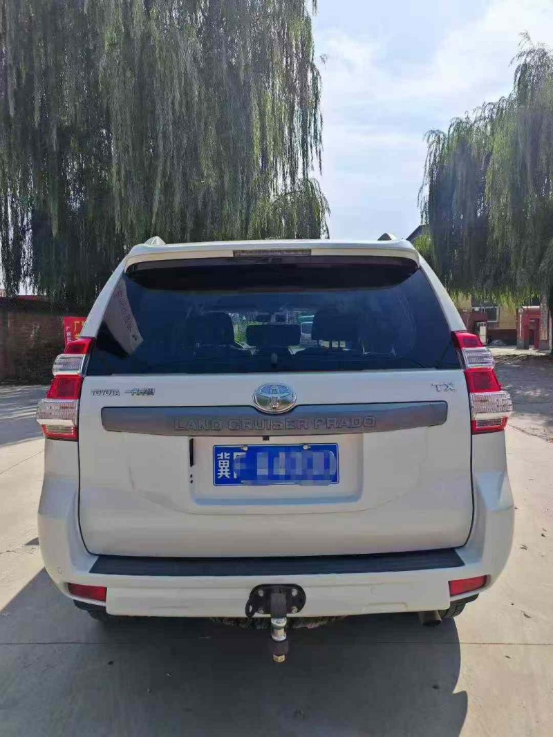 保定16年丰田普拉多2