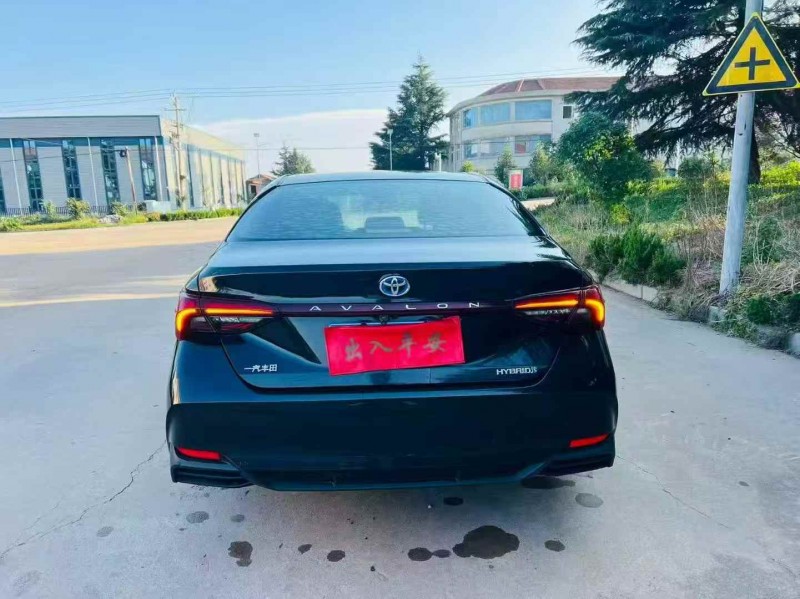 青岛19年丰田亚洲龙9