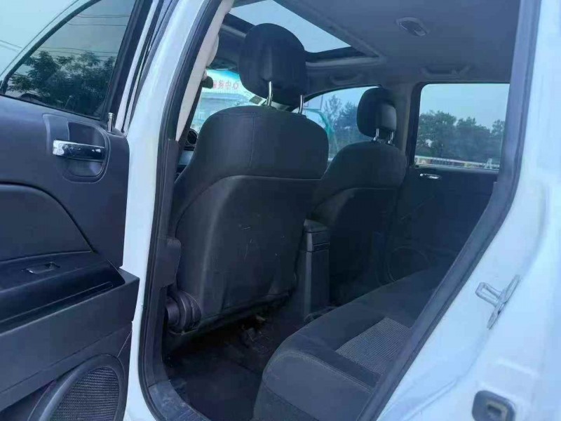 徐州13年Jeep指南者7