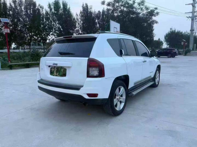 徐州13年Jeep指南者9