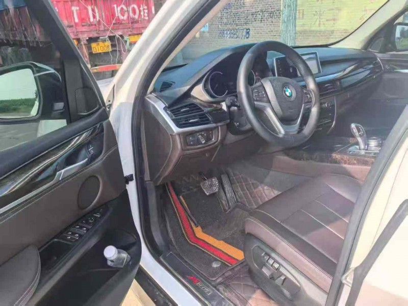 保定19年宝马X58