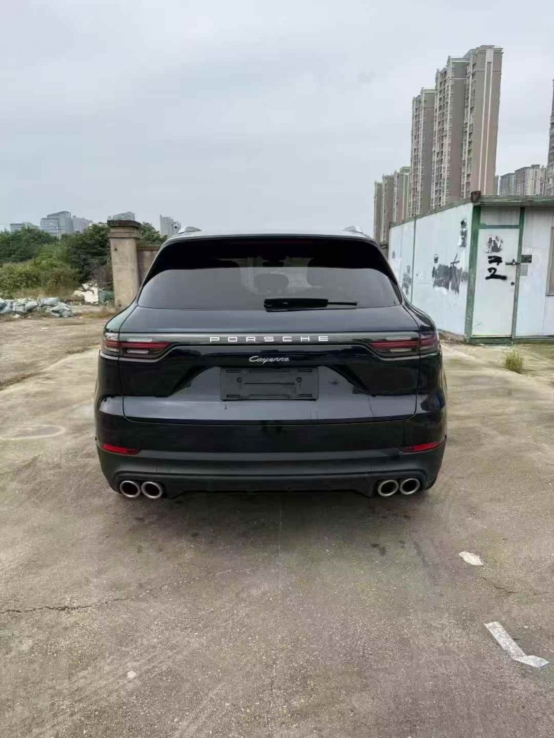 淮安20年保时捷卡宴8