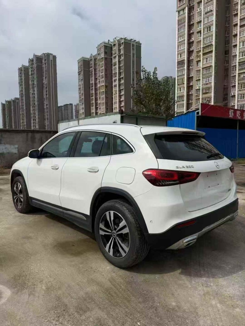 南通22年奔驰GLA7