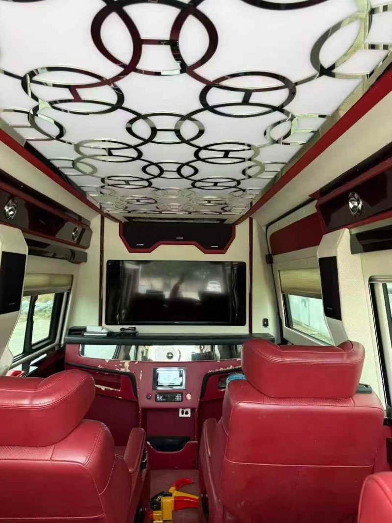 无锡18年奔驰斯宾特5