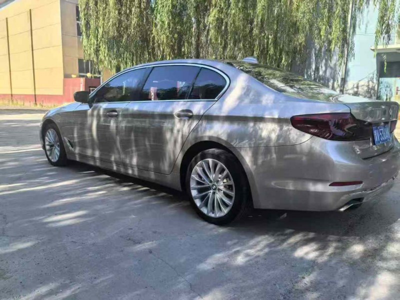 保定20年宝马5系5