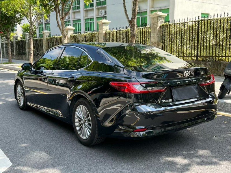 保定24年丰田凯美瑞9