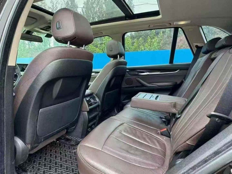 淄博15年宝马X56