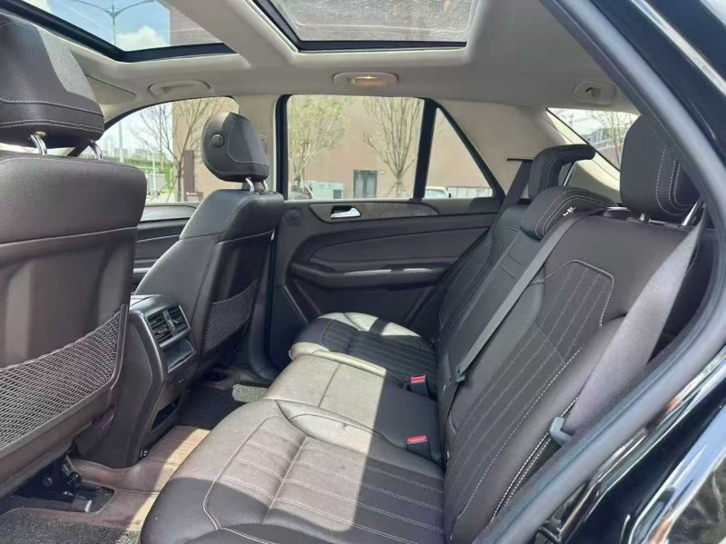 济南17年奔驰GLE8