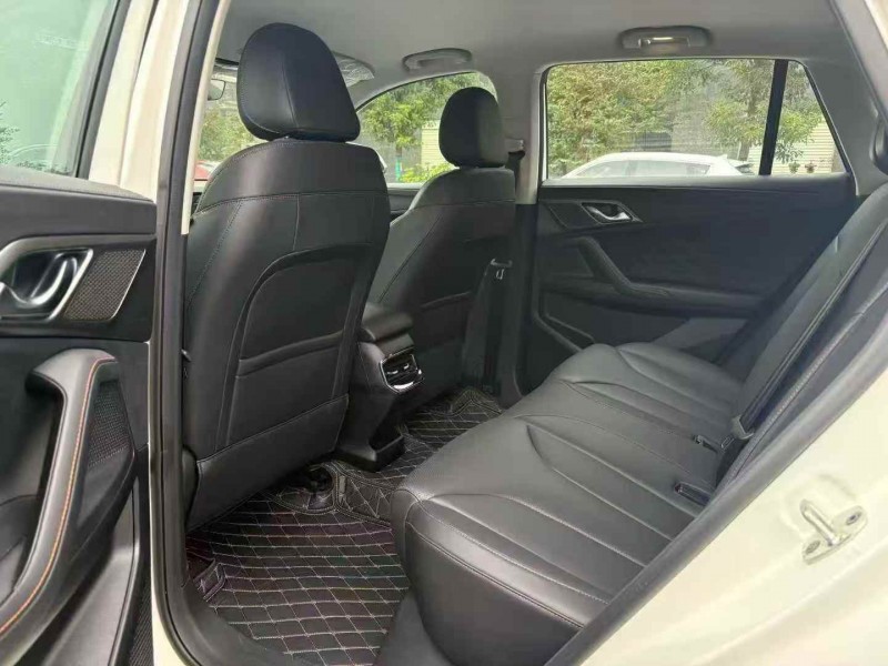 湘潭25年荣威D5X4