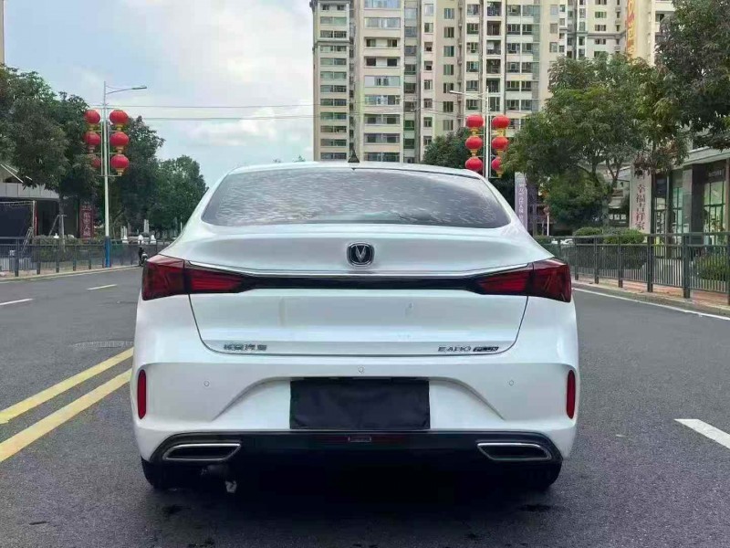 九江22年长安汽车逸动9