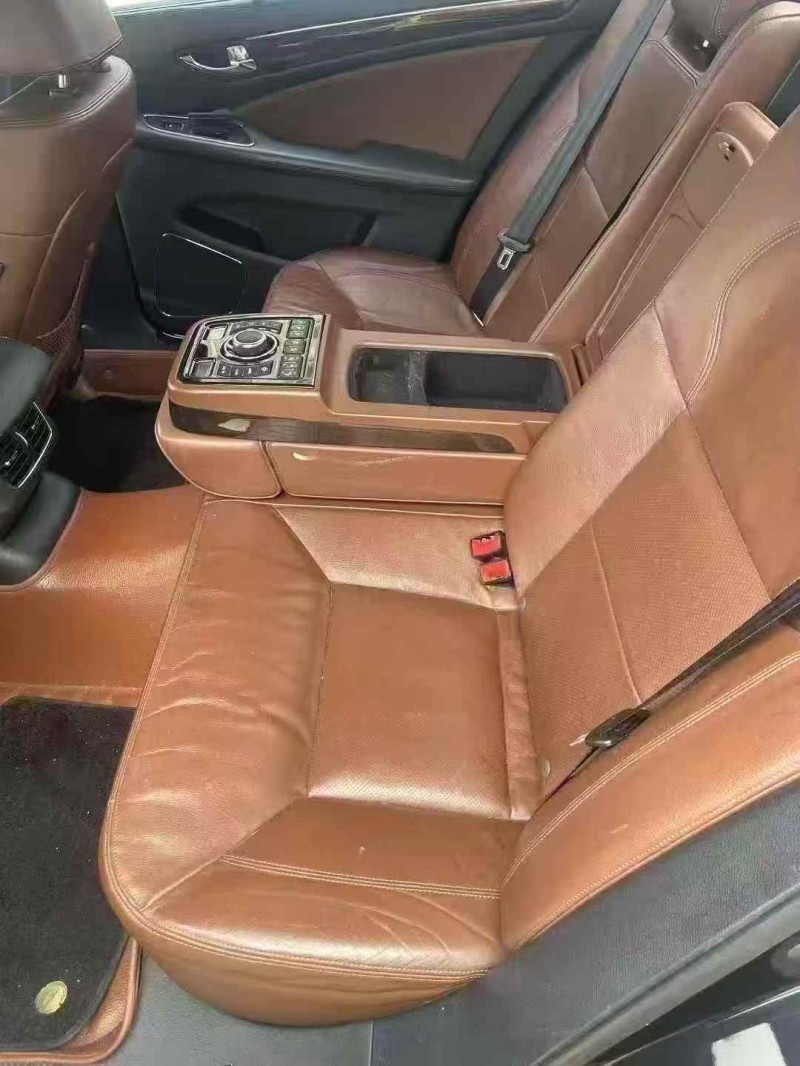 黄石15年红旗H77