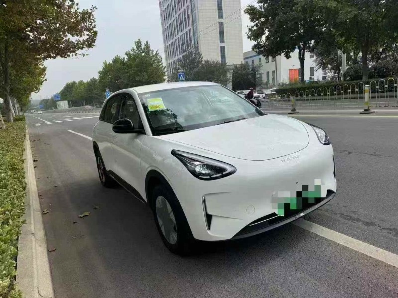 淄博25年吉利银河2