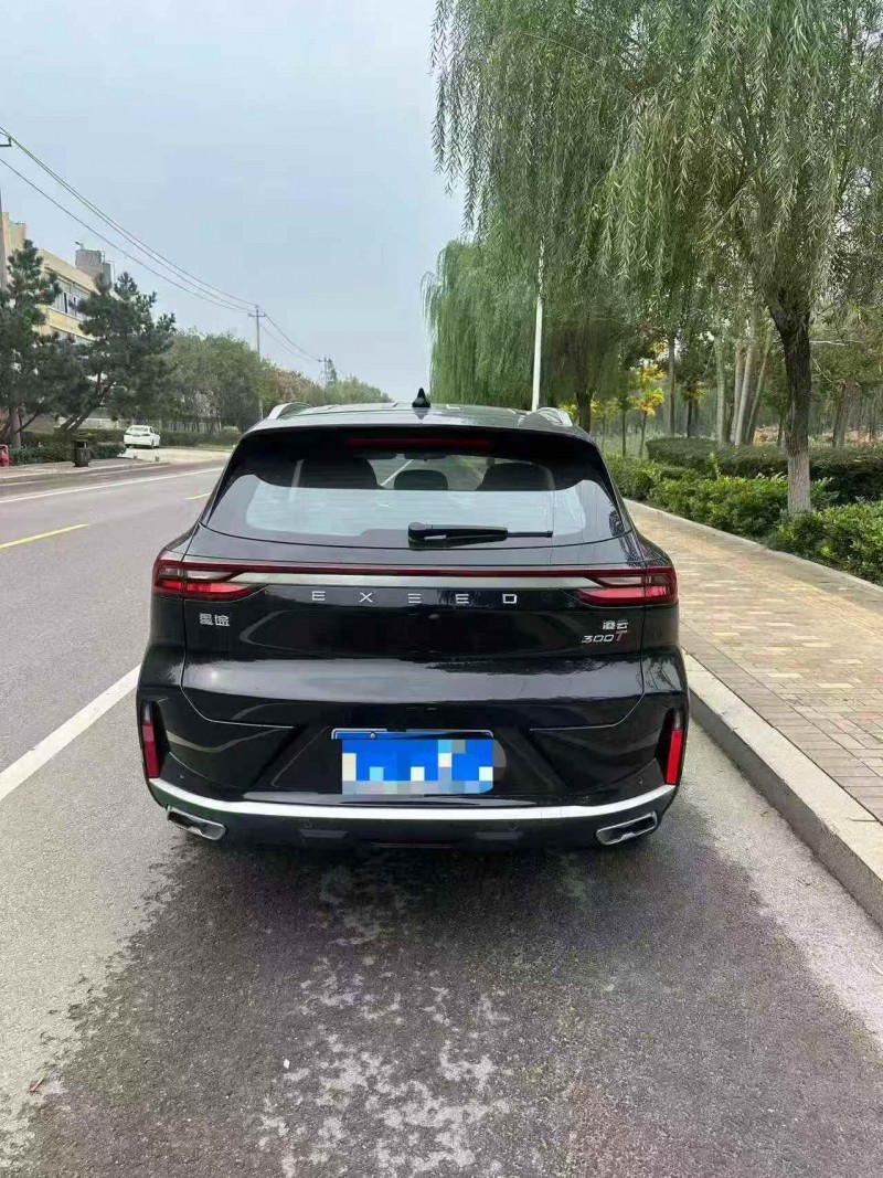 青岛25年奇瑞星途9