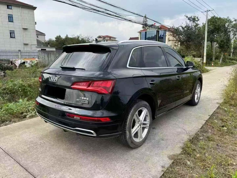 嘉兴19年奥迪Q59