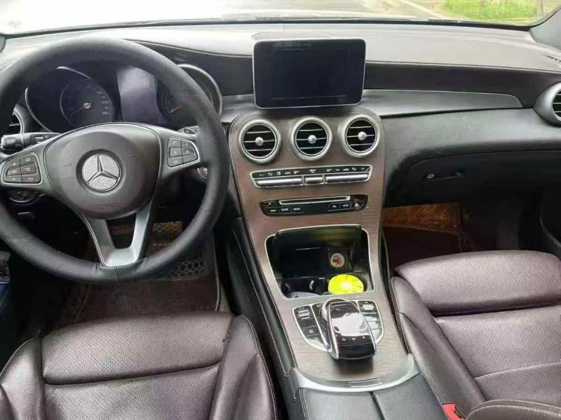 秦皇岛18年奔驰GLC4