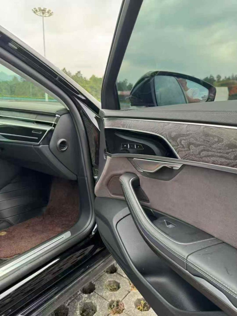 重庆24年奥迪A8L5