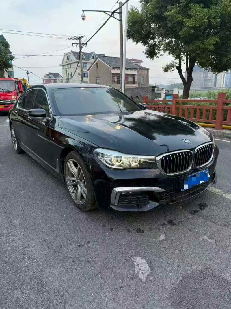 嘉兴18年宝马7系3