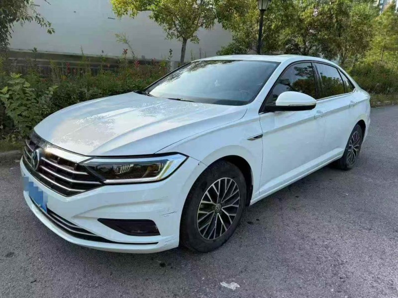 黄石21年大众速腾3