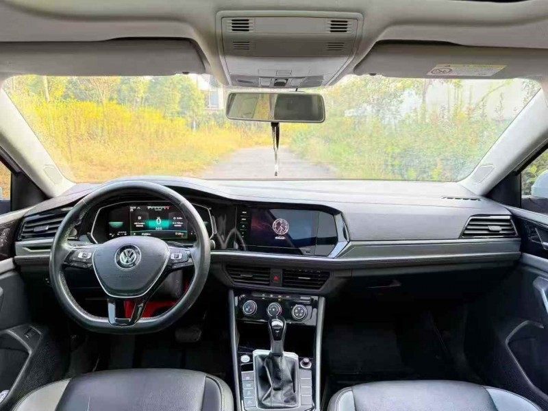 黄石21年大众速腾6