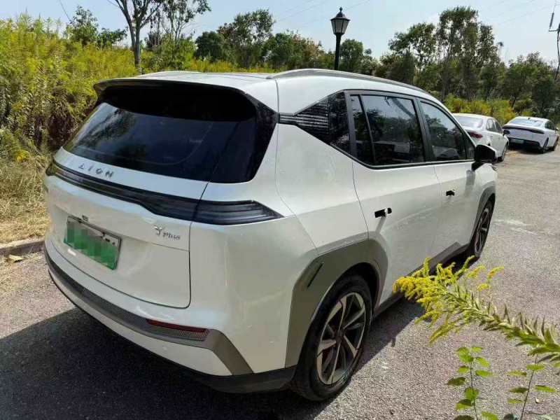 鄂州24年传祺埃安Y8