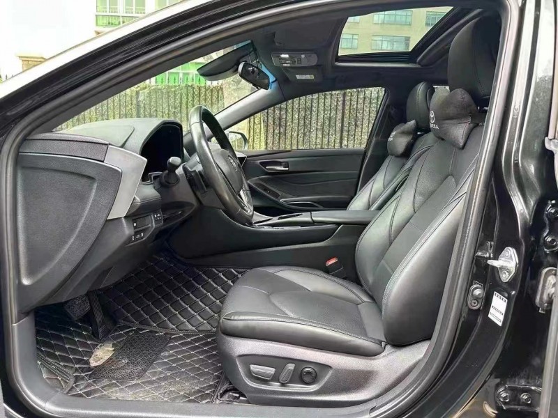 深圳23年丰田亚洲龙8