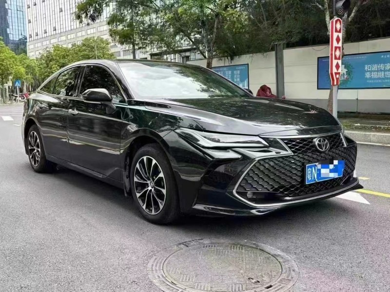 深圳23年丰田亚洲龙9