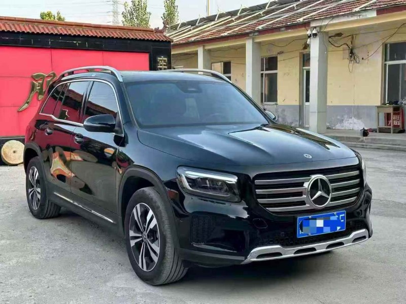 淄博24年奔驰GLB3