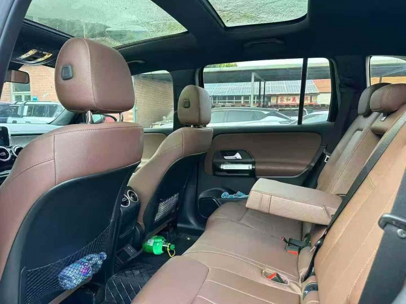 淄博24年奔驰GLB5