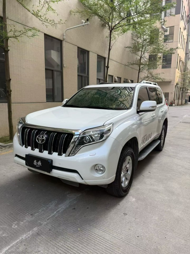 佛山17年丰田普拉多2