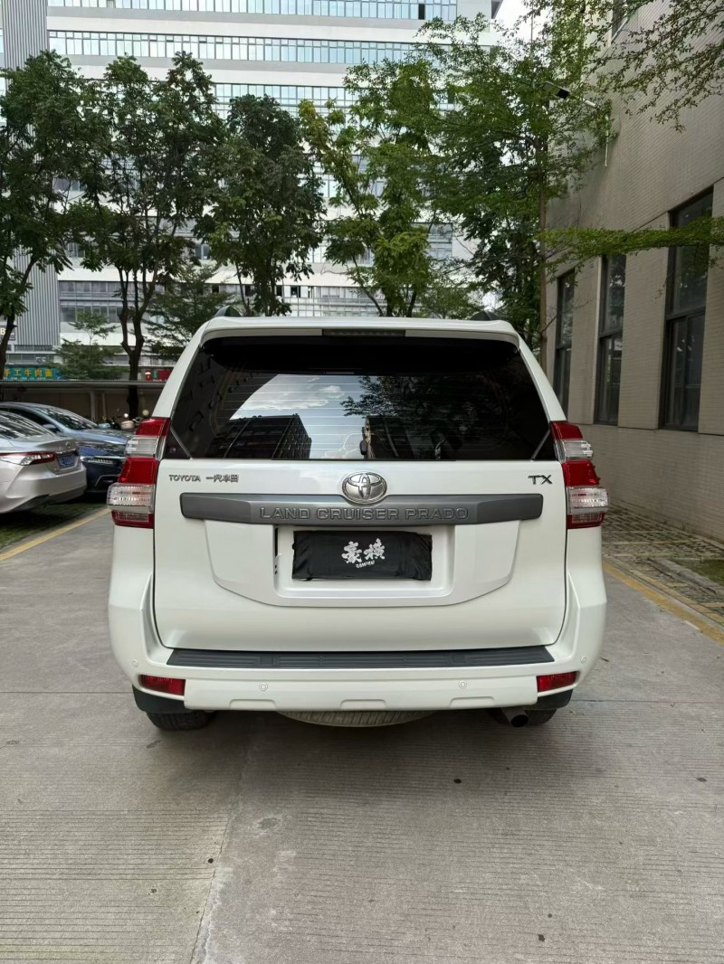 佛山17年丰田普拉多9