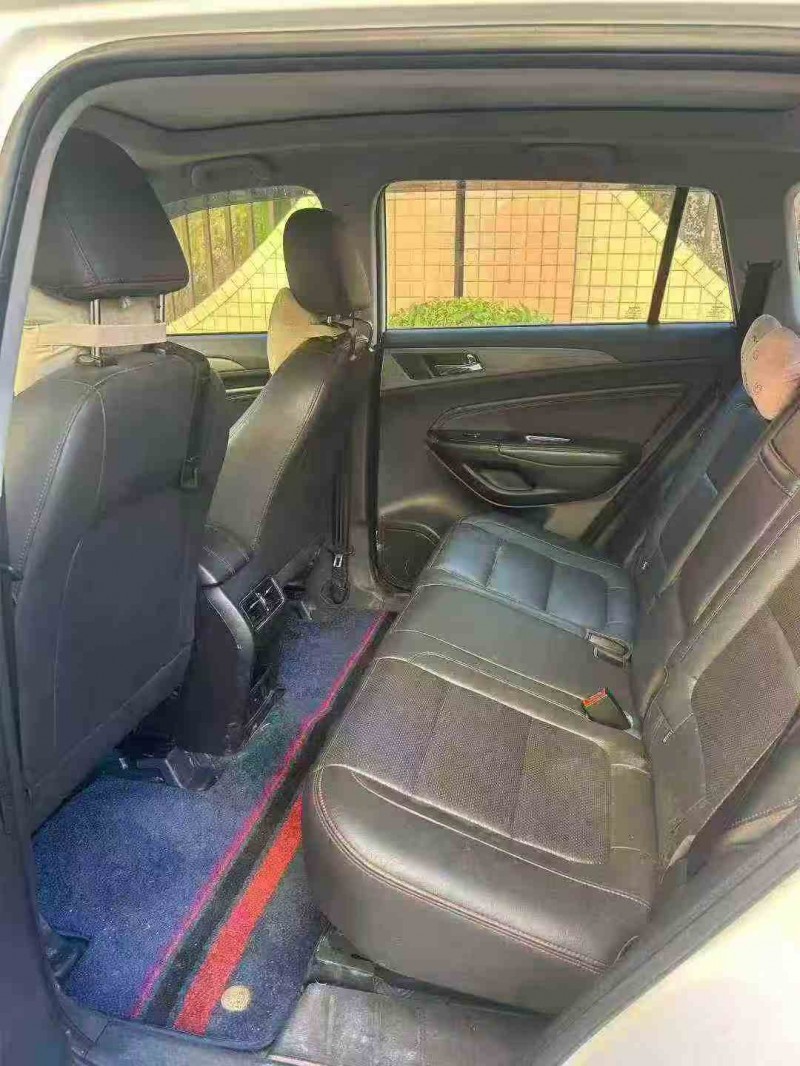 深圳19年长安汽车CS755