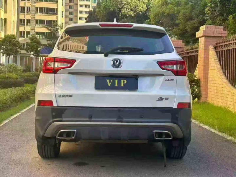 深圳19年长安汽车CS759